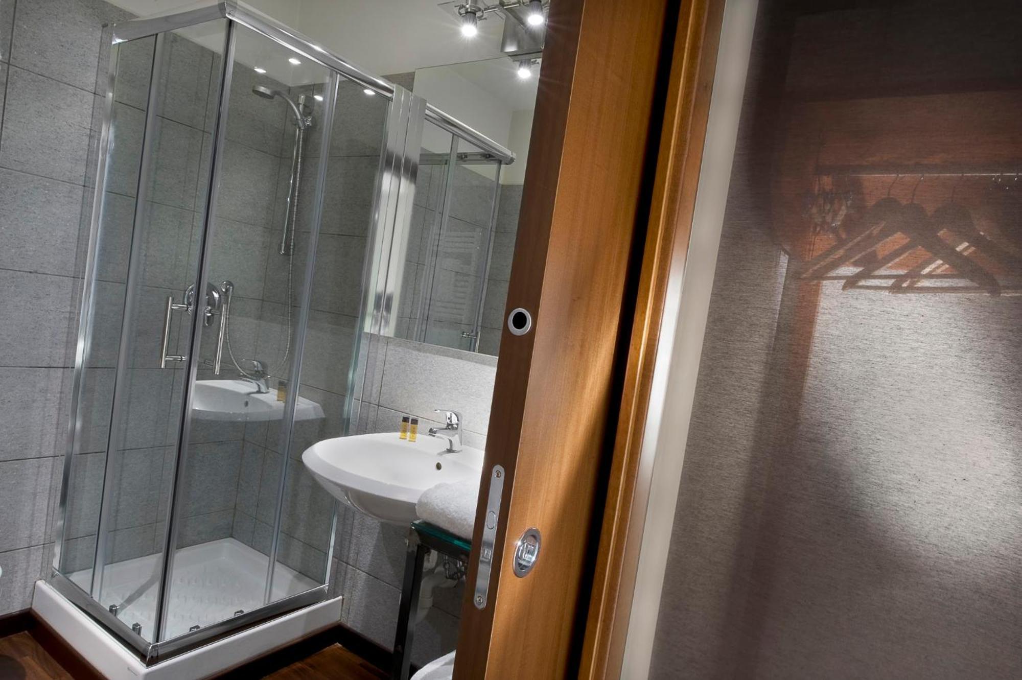 B&B Terres D'Aventure Suites Torino Eksteriør bilde