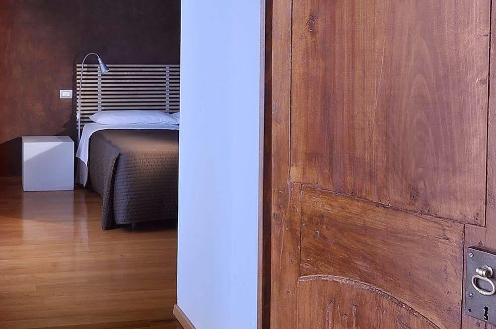B&B Terres D'Aventure Suites Torino Eksteriør bilde